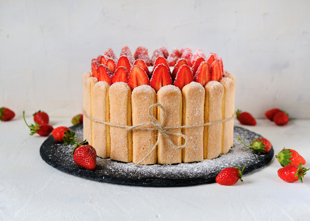 Torta sa jogurtom i jagodama
