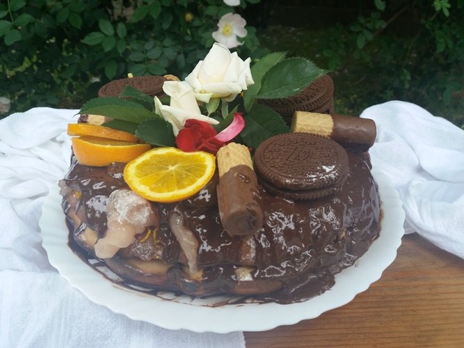 Ruža kuglof torta