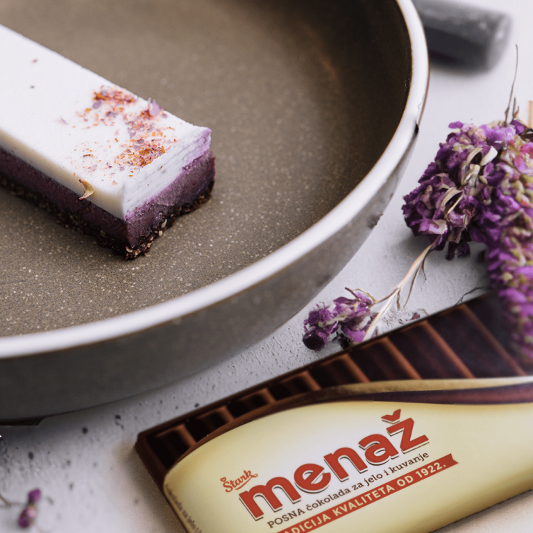 Veganski Menaž desert od kokosa i ribizle