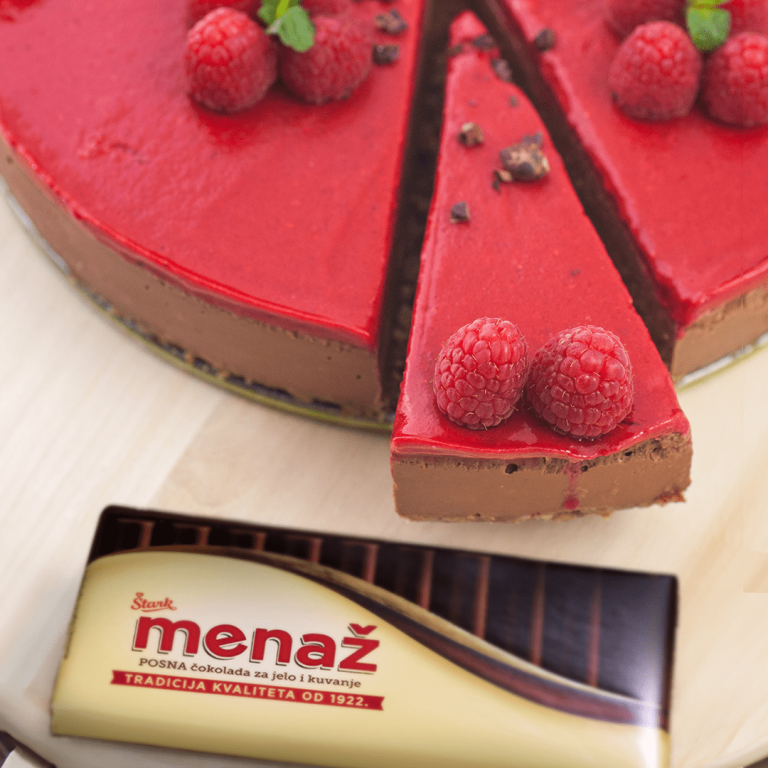 Letnja Menaž čokoladna torta sa malinama