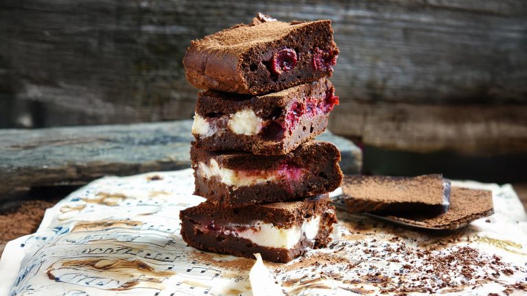 Menaž Brownie kocke sa višnjama